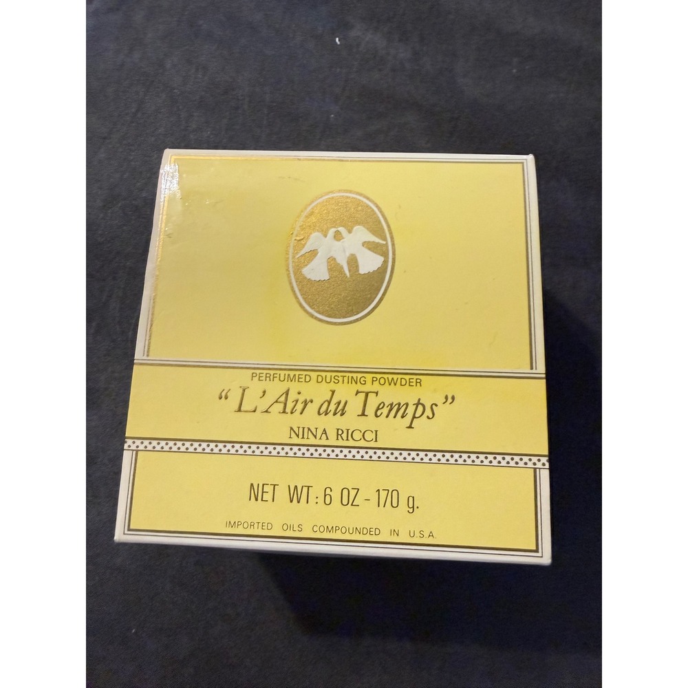 Nina Ricci L'Air du Temps Perfumed Dusting Powder 6 oz Vintage with Puff & Box